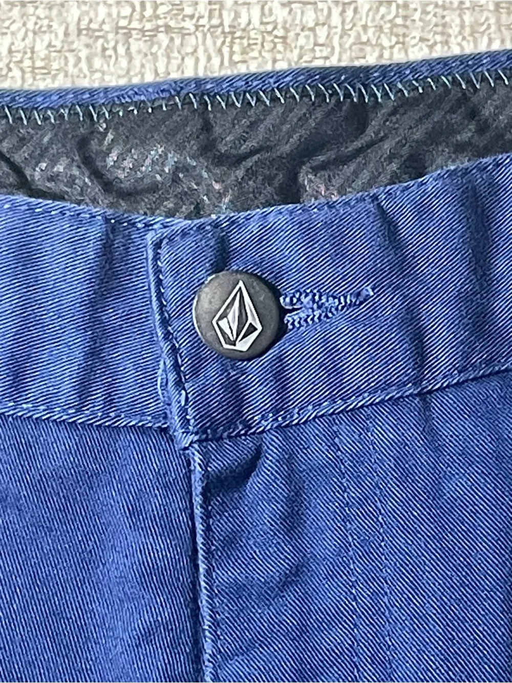 Volcom V-Monty Shorts Men's 32 Navy Blue Flat Front Cotton Blend Casual